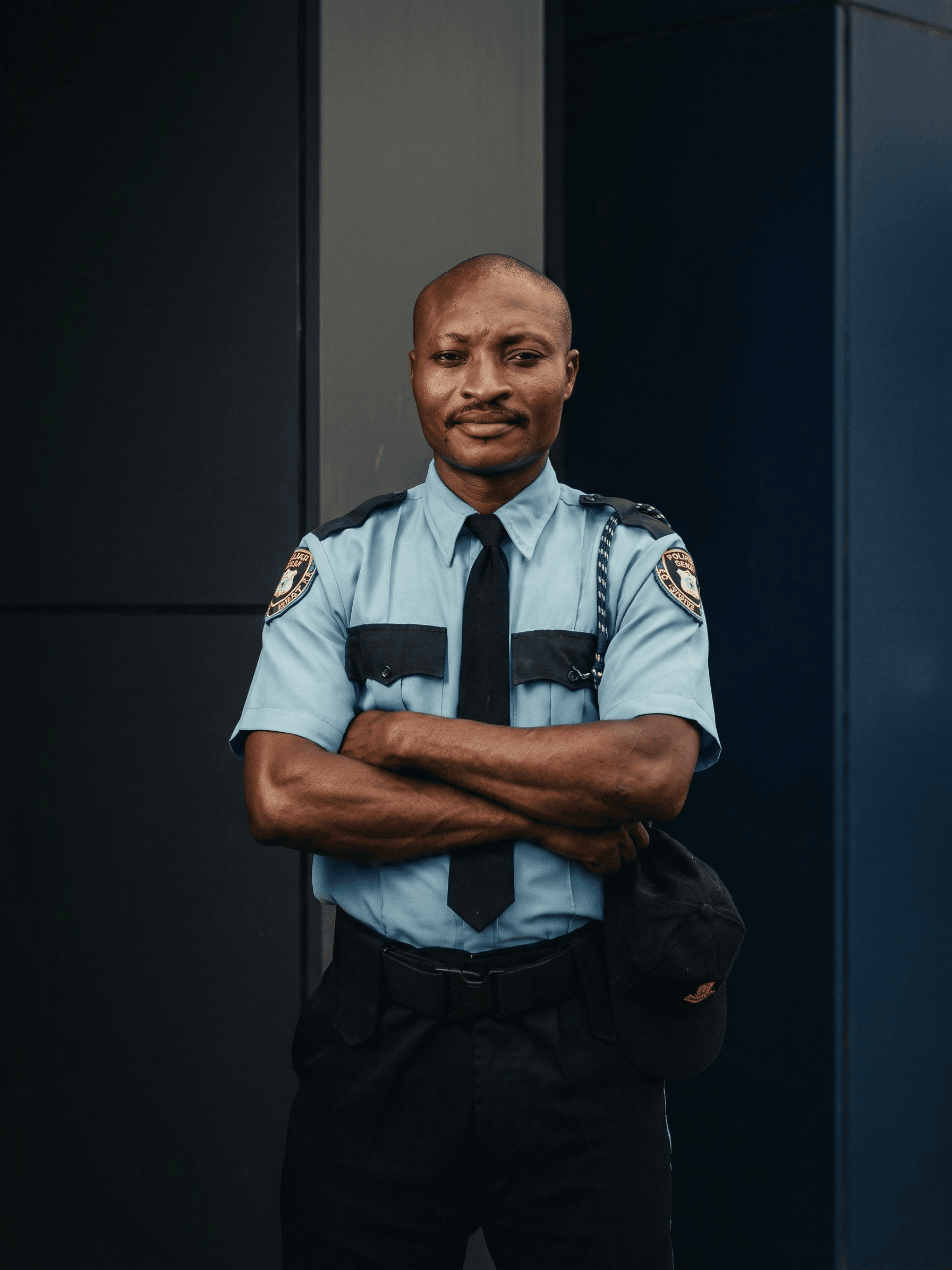 KG5F operative on duty